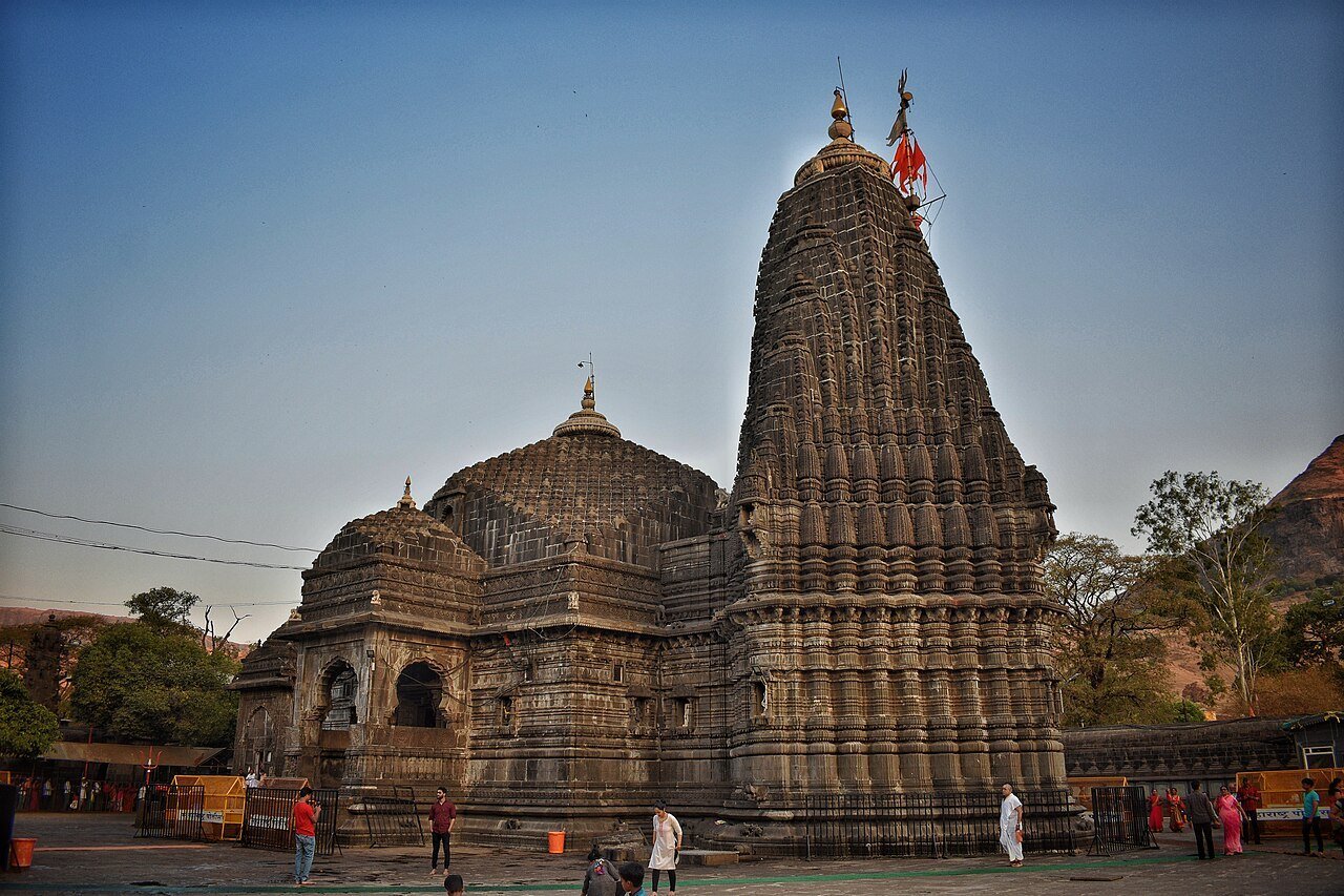 त्र्यंबकेश्वर मंदिर ३०, ३१ ला बंद